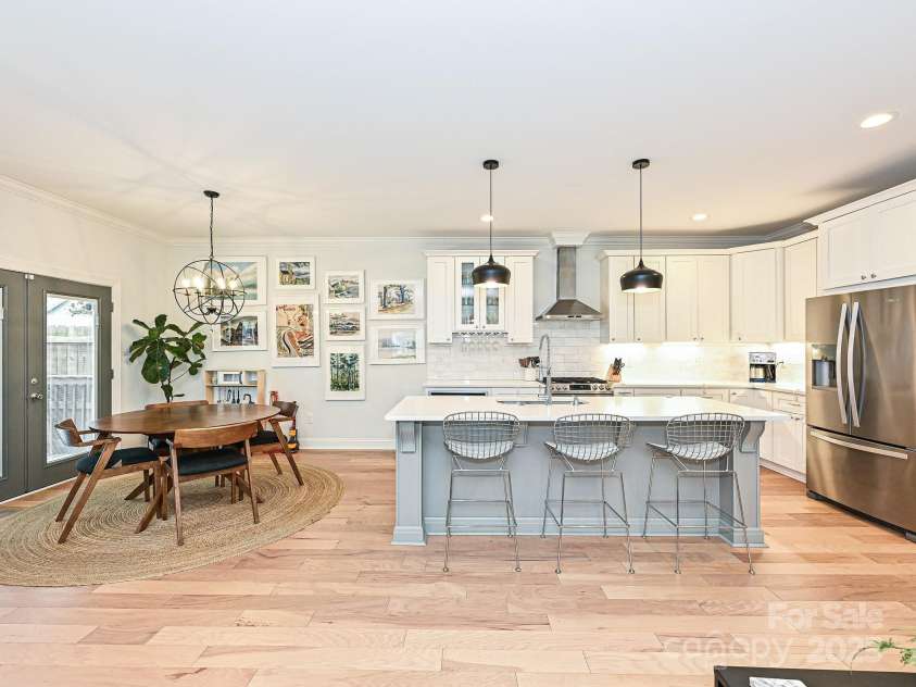 2518 Pinckney Avenue, Charlotte, NC 28205.  MLS# CAR4262897, YatesRealty ID 20957. 