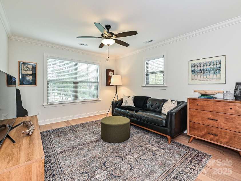 2518 Pinckney Avenue, Charlotte, NC 28205.  MLS# CAR4262897, YatesRealty ID 20957. 