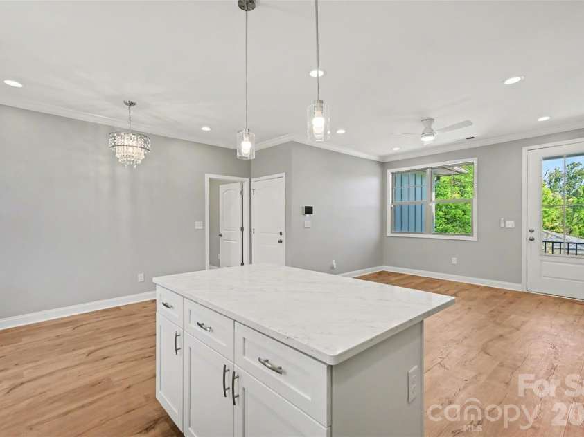 2225 Irma Street, Charlotte, NC 28216.  MLS# CAR4370906, YatesRealty ID 20958. 
