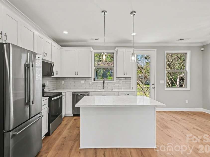 2225 Irma Street, Charlotte, NC 28216.  MLS# CAR4370906, YatesRealty ID 20958. 
