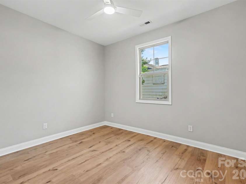 2225 Irma Street, Charlotte, NC 28216.  MLS# CAR4370906, YatesRealty ID 20958. 