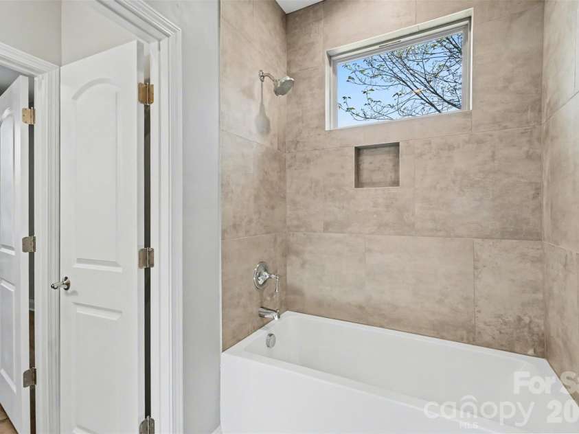 2225 Irma Street, Charlotte, NC 28216.  MLS# CAR4370906, YatesRealty ID 20958. 