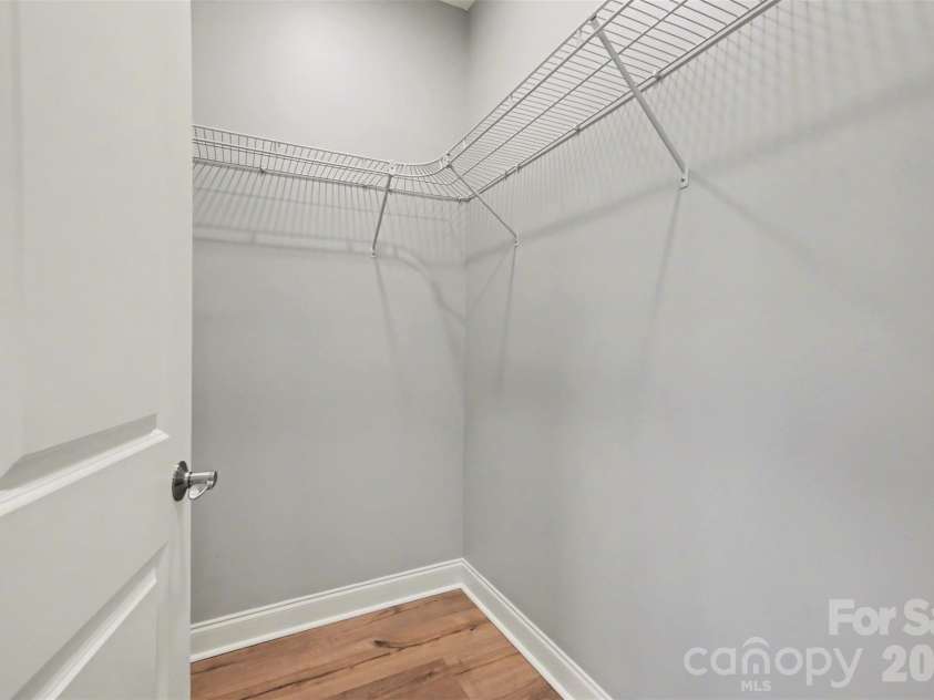 2225 Irma Street, Charlotte, NC 28216.  MLS# CAR4370906, YatesRealty ID 20958. 