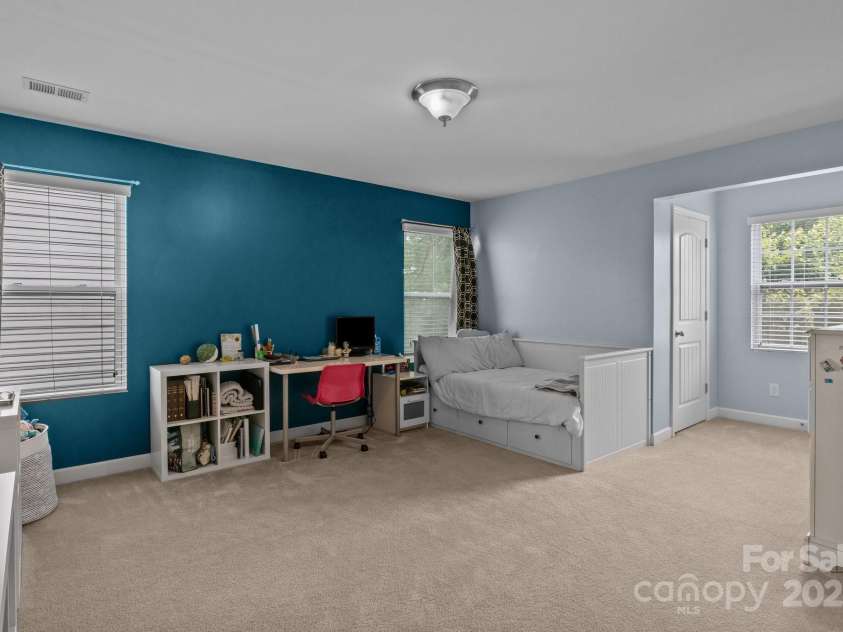 4117 Bright Road, Charlotte, NC 28214.  MLS# CAR4261381, YatesRealty ID 20958. 