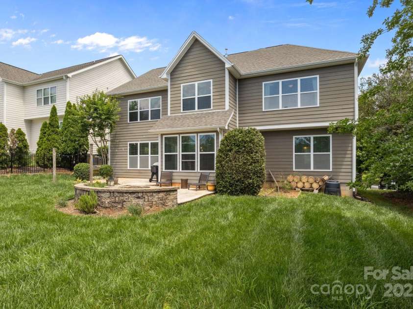 4117 Bright Road, Charlotte, NC 28214.  MLS# CAR4261381, YatesRealty ID 20958. 
