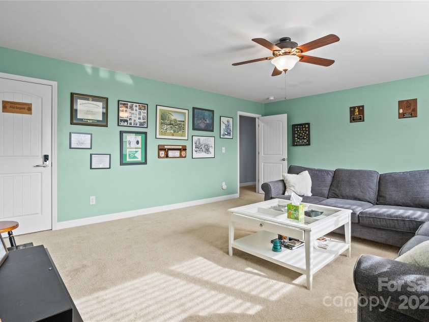 4117 Bright Road, Charlotte, NC 28214.  MLS# CAR4326380, YatesRealty ID 20958. 