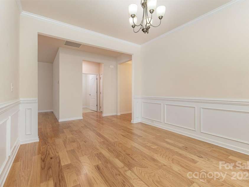 527 Livingston Drive, Lancaster, SC 29720.  MLS# CAR4264174, YatesRealty ID 20959. 