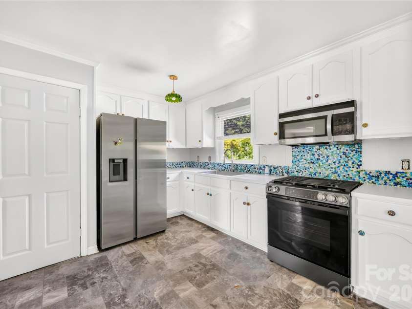 102 Wingate Drive, Stanley, NC 28164.  MLS# CAR4406481, YatesRealty ID 2096. 