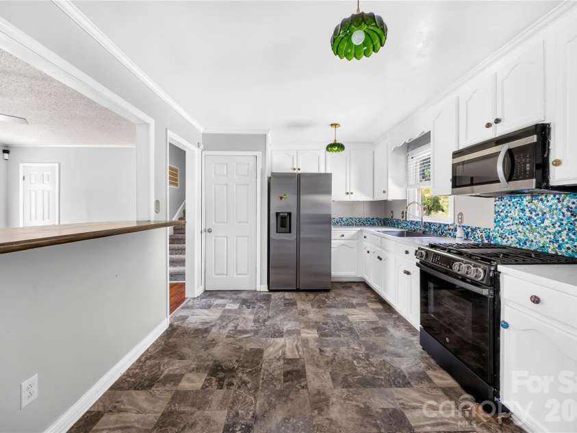 102 Wingate Drive, Stanley, NC 28164.  MLS# CAR4406481, YatesRealty ID 2096. 