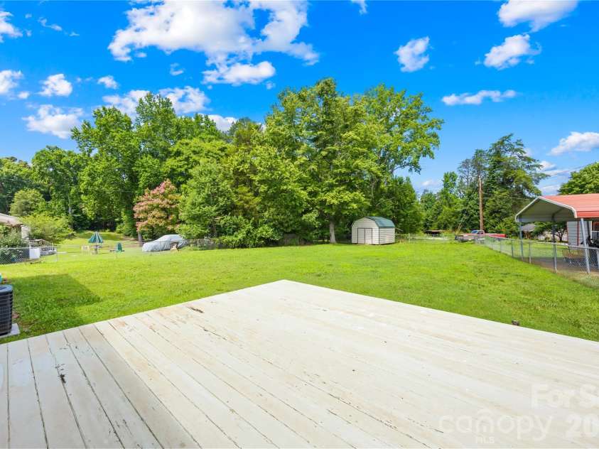 102 Wingate Drive, Stanley, NC 28164.  MLS# CAR4406481, YatesRealty ID 2096. 