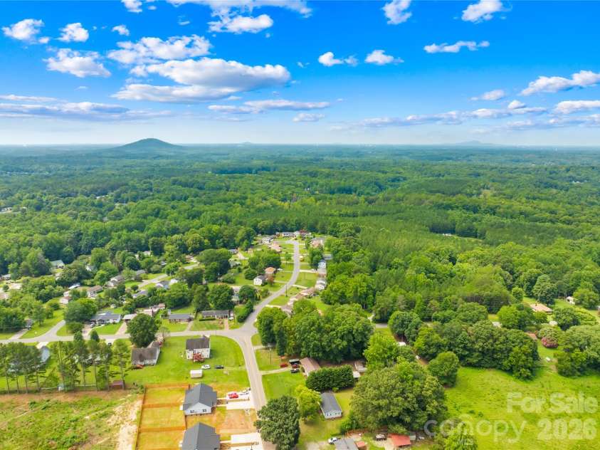 102 Wingate Drive, Stanley, NC 28164.  MLS# CAR4406481, YatesRealty ID 2096. 