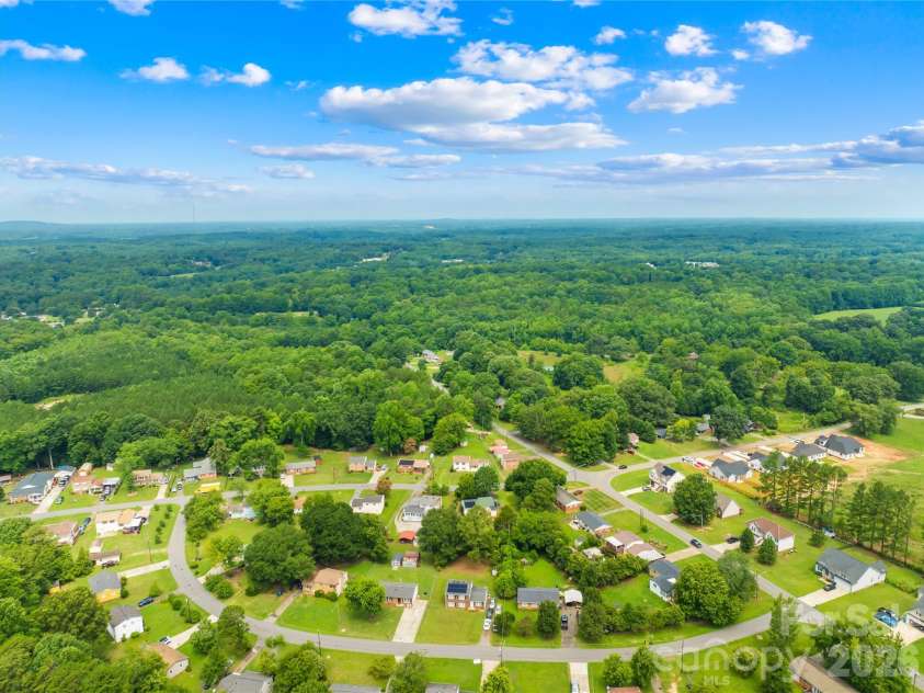 102 Wingate Drive, Stanley, NC 28164.  MLS# CAR4406481, YatesRealty ID 2096. 