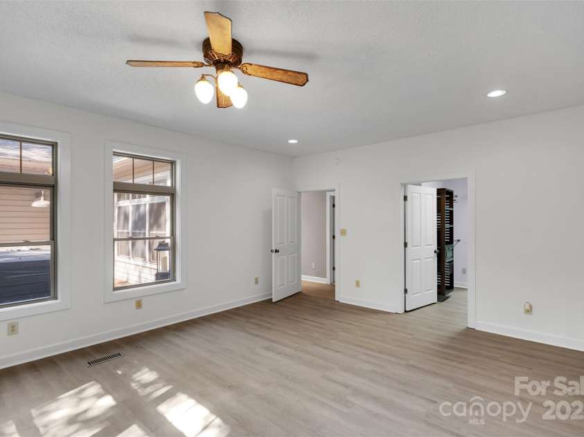 3333 Roberta Road, Concord, NC 28027.  MLS# CAR4325071, YatesRealty ID 2096. 1st primary bedroom