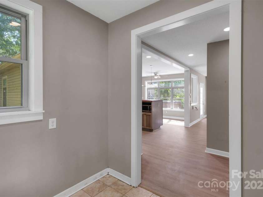 3333 Roberta Road, Concord, NC 28027.  MLS# CAR4325071, YatesRealty ID 2096. 2nd entrance foyer