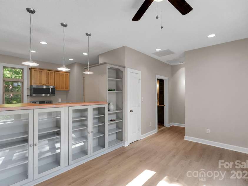 3333 Roberta Road, Concord, NC 28027.  MLS# CAR4325071, YatesRealty ID 2096. 