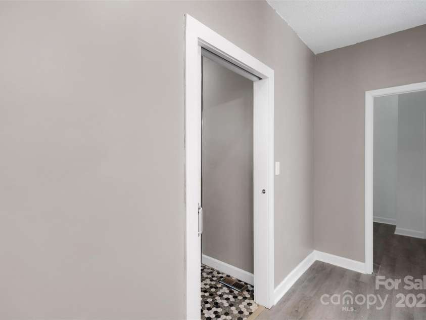 3333 Roberta Road, Concord, NC 28027.  MLS# CAR4325071, YatesRealty ID 2096. 