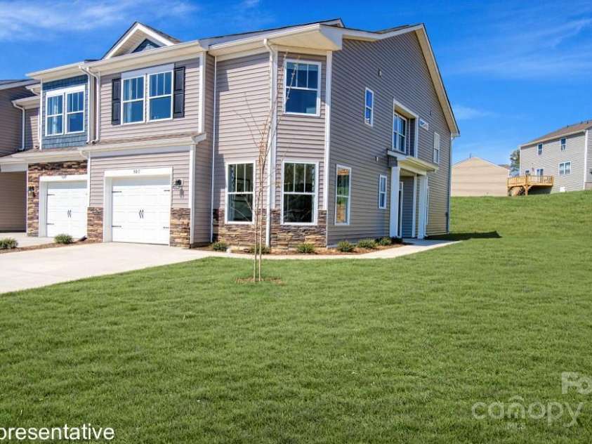 480 Wheatfield Road, Fletcher, NC 28732.  MLS# CAR4149001, YatesRealty ID 2096. 