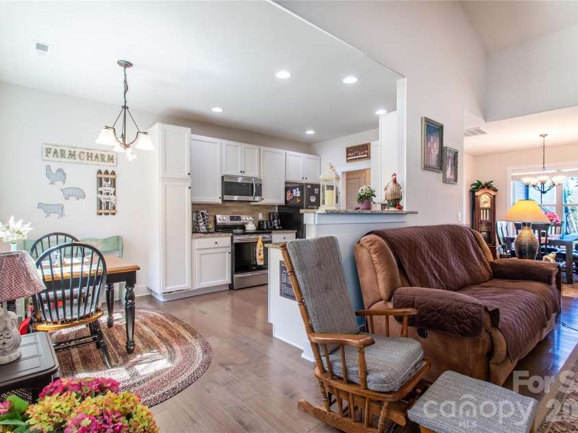 153 Water Leaf Drive, Weaverville, NC 28787.  MLS# CAR4367403, YatesRealty ID 20960. 