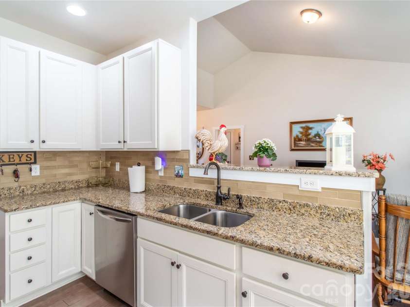 153 Water Leaf Drive, Weaverville, NC 28787.  MLS# CAR4367403, YatesRealty ID 20960. 