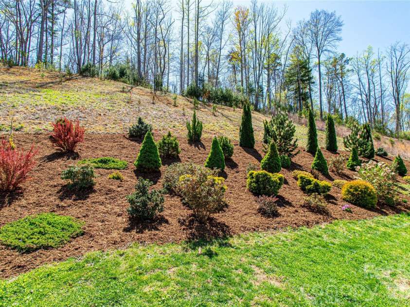 153 Water Leaf Drive, Weaverville, NC 28787.  MLS# CAR4367403, YatesRealty ID 20960. 