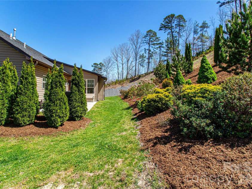 153 Water Leaf Drive, Weaverville, NC 28787.  MLS# CAR4367403, YatesRealty ID 20960. 
