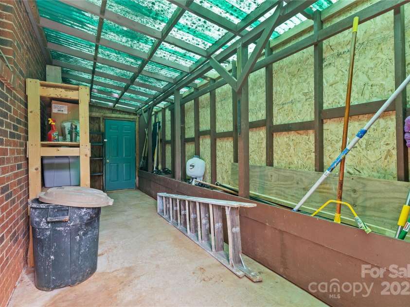5916 Cashion Road, Huntersville, NC 28078.  MLS# CAR4266998, YatesRealty ID 20960. Gardening Shed