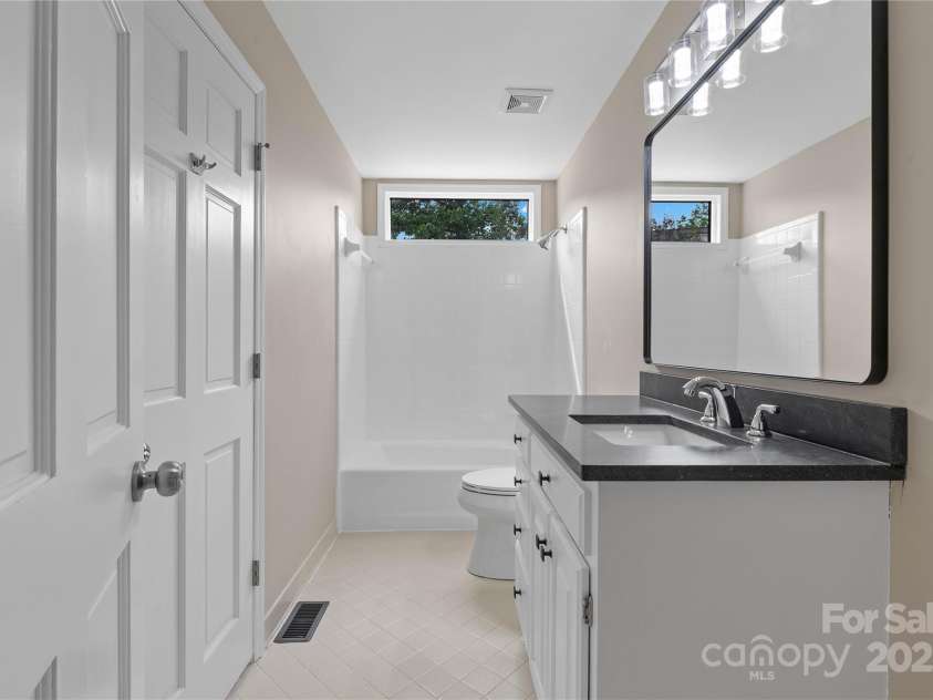 5916 Cashion Road, Huntersville, NC 28078.  MLS# CAR4266998, YatesRealty ID 20960. Main Level Bath 1
