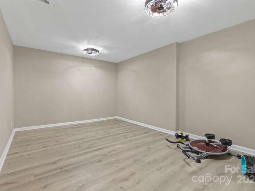 5916 Cashion Road, Huntersville, NC 28078.  MLS# CAR4311931, YatesRealty ID 20960. 