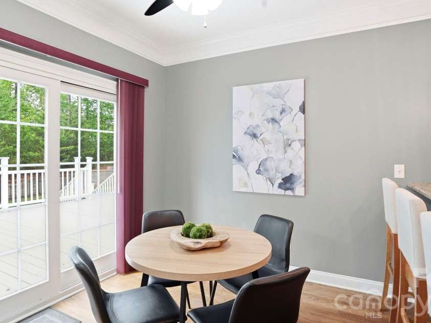 4089 Harmattan Drive, Denver, NC 28037.  MLS# CAR4377560, YatesRealty ID 20961. Breakfast Area