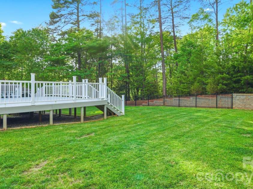 4089 Harmattan Drive, Denver, NC 28037.  MLS# CAR4377560, YatesRealty ID 20961. Fully Fenced Yard