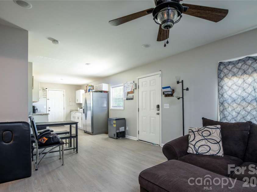 1913 Freeman Mill Road, Greensboro, NC 27406.  MLS# CAR4373896, YatesRealty ID 20962. 