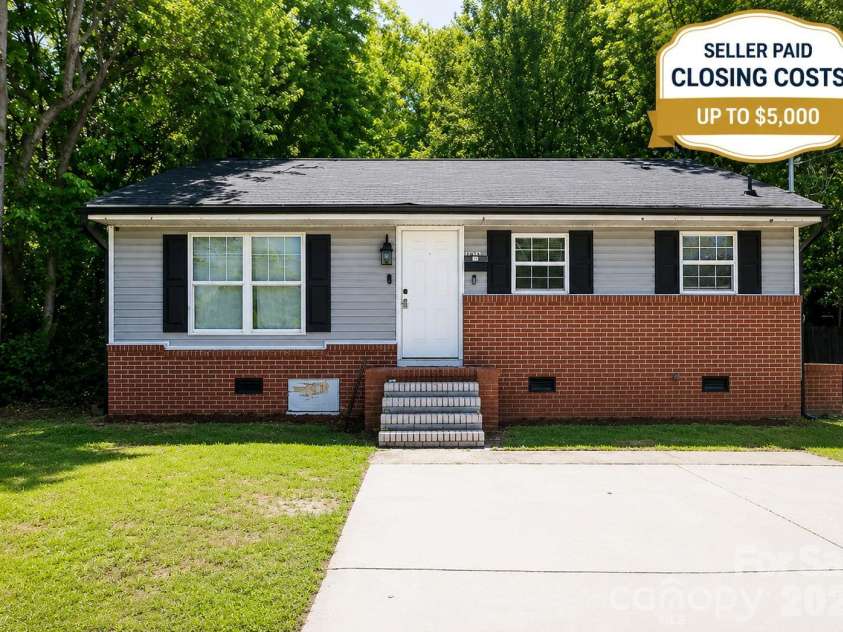 1913 Freeman Mill Road, Greensboro, NC 27406.  MLS# CAR4373896, YatesRealty ID 20962. 