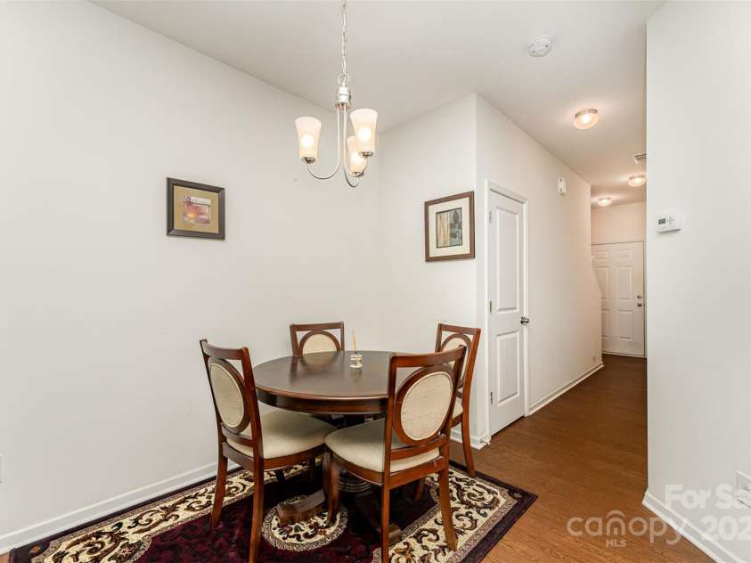 8953 Bradstreet Commons Way, Charlotte, NC 28215.  MLS# CAR4268310, YatesRealty ID 20963. 