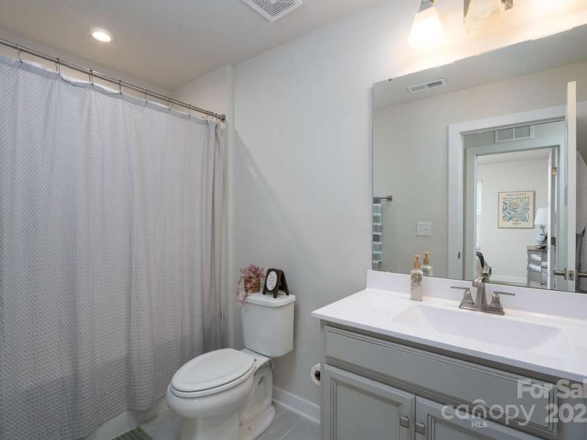 154 Stella Lane, Troutman, NC 28166.  MLS# CAR4268271, YatesRealty ID 20965. 
