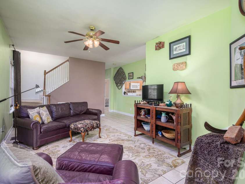 702 Saddlebrook Lane, Cherryville, NC 28021.  MLS# CAR4373701, YatesRealty ID 20966. Den