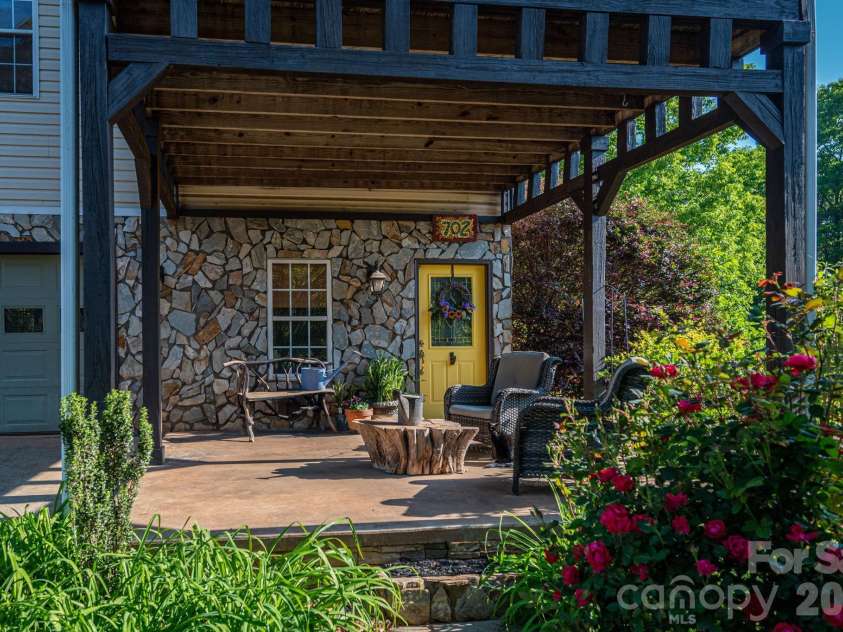 702 Saddlebrook Lane, Cherryville, NC 28021.  MLS# CAR4373701, YatesRealty ID 20966. Front Patio