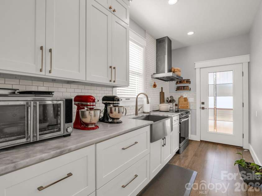 24 Chapel Hill Lane, Leicester, NC 28748.  MLS# CAR4354075, YatesRealty ID 20967. Fully Equipped Prep Kitchen