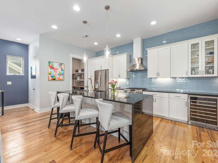 327 Turner Avenue, Charlotte, NC 28208.  MLS# CAR4270286, YatesRealty ID 20967. 