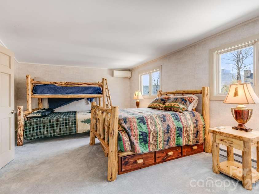 301 Highland Circle, Sugar Mountain, NC 28604.  MLS# CAR4347315, YatesRealty ID 20968. Bedroom 2
