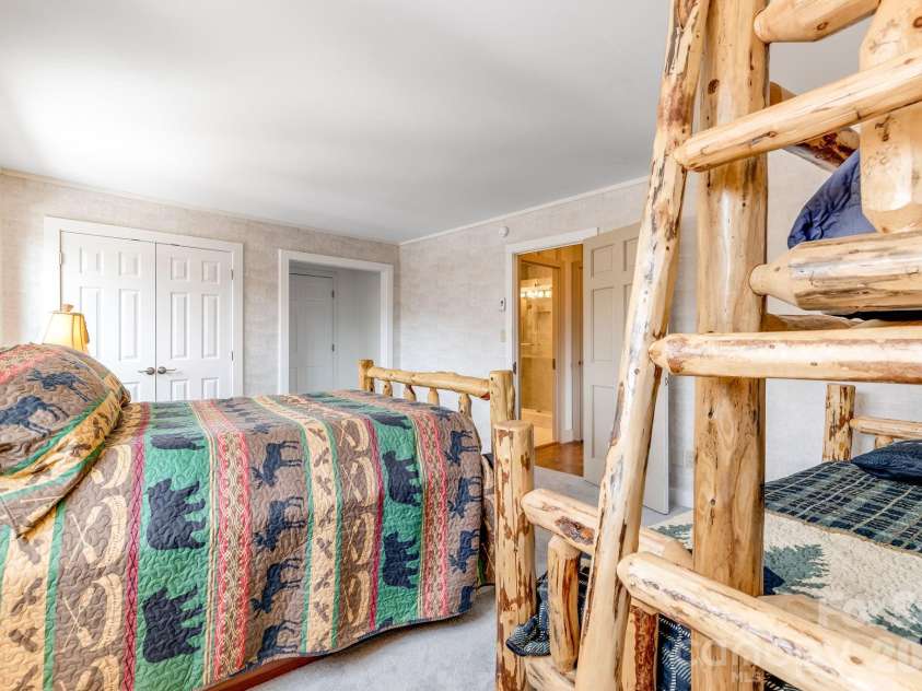 301 Highland Circle, Sugar Mountain, NC 28604.  MLS# CAR4347315, YatesRealty ID 20968. Bedroom 2