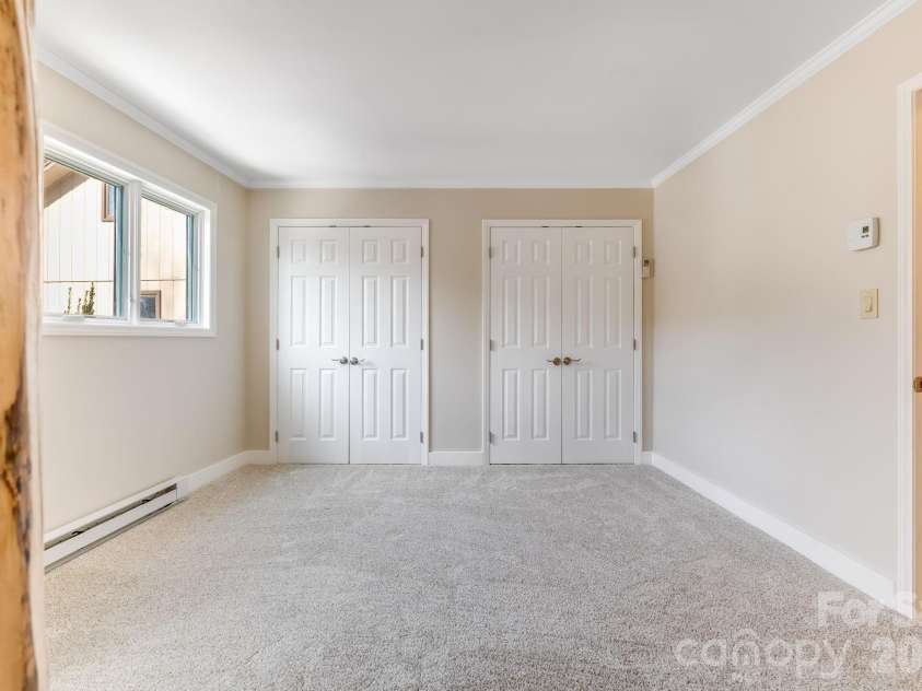 301 Highland Circle, Sugar Mountain, NC 28604.  MLS# CAR4347315, YatesRealty ID 20968. Bedroom1