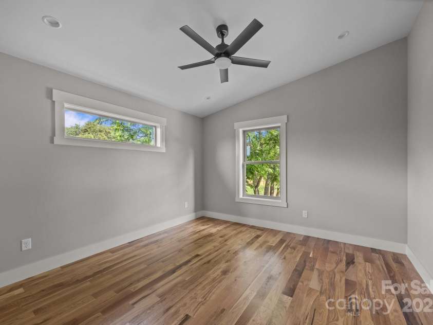 32 Woodrow Avenue, Asheville, NC 28801.  MLS# CAR4267388, YatesRealty ID 20969. Bedroom #2