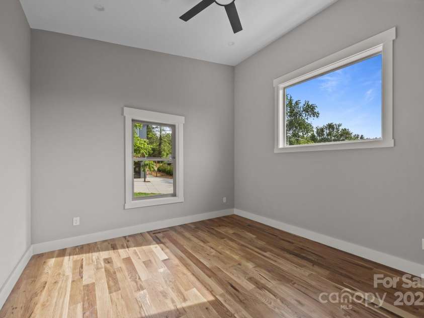 32 Woodrow Avenue, Asheville, NC 28801.  MLS# CAR4267388, YatesRealty ID 20969. Bedroom #3