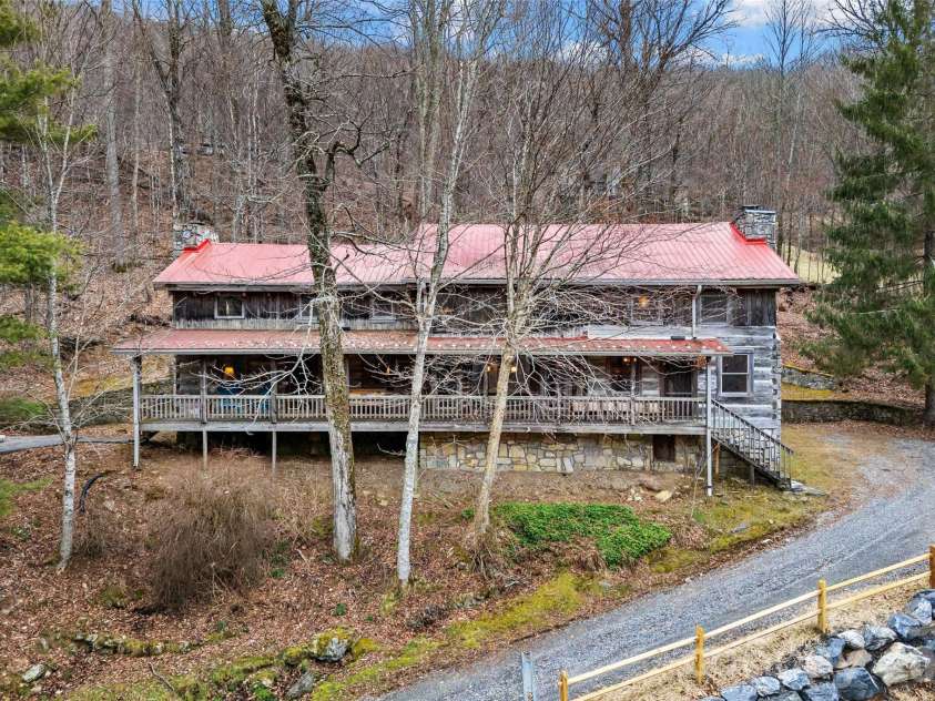 1495 El Miner Drive, Mars Hill, NC 28754.  MLS# CAR4316790, YatesRealty ID 2097. 