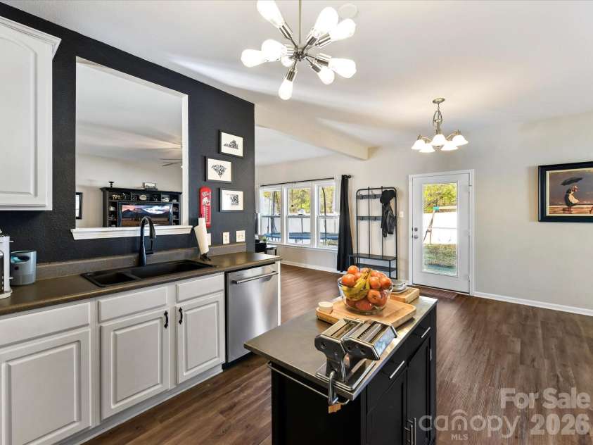 2122 Durand Road, Fort Mill, SC 29715.  MLS# CAR4345667, YatesRealty ID 2097. 