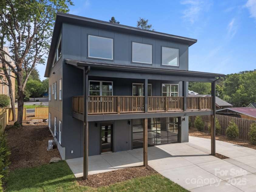 34 Woodrow Avenue, Asheville, NC 28801.  MLS# CAR4241250, YatesRealty ID 20970. Modern city living with 2 car garage