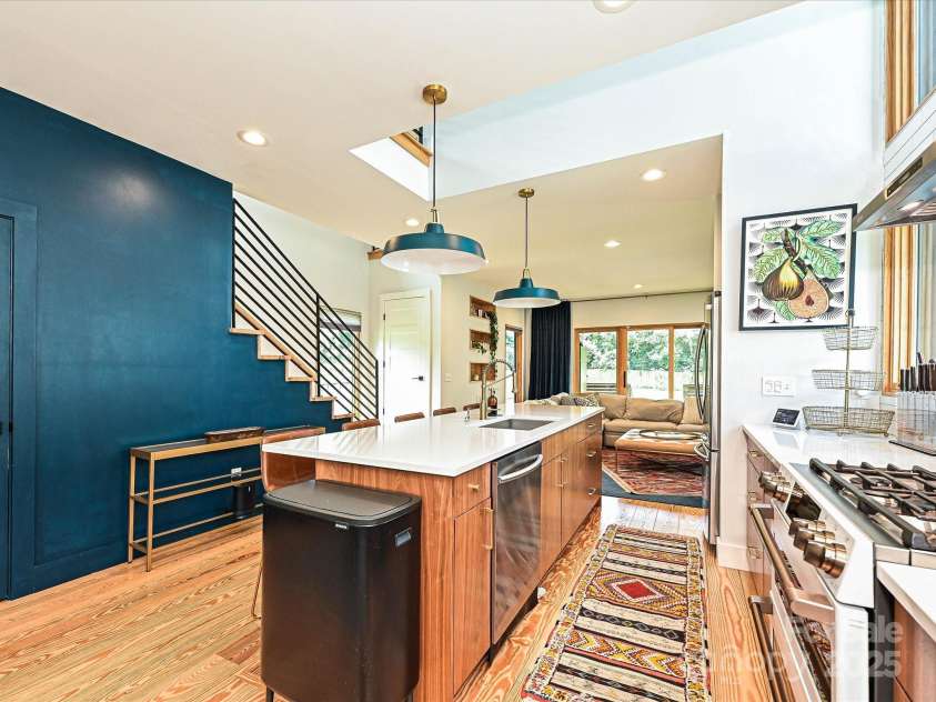 2553 Elkwood Circle, Charlotte, NC 28205.  MLS# CAR4272669, YatesRealty ID 20971. Large Kitchen Island with storage