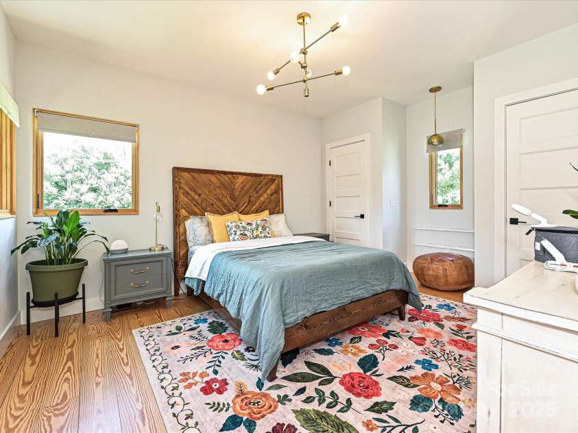 2553 Elkwood Circle, Charlotte, NC 28205.  MLS# CAR4272669, YatesRealty ID 20971. Secondary Bedroom