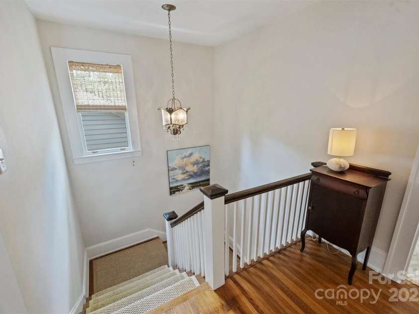 726 Kingston Avenue, Charlotte, NC 28203.  MLS# CAR4272217, YatesRealty ID 20972. Upstairs landing