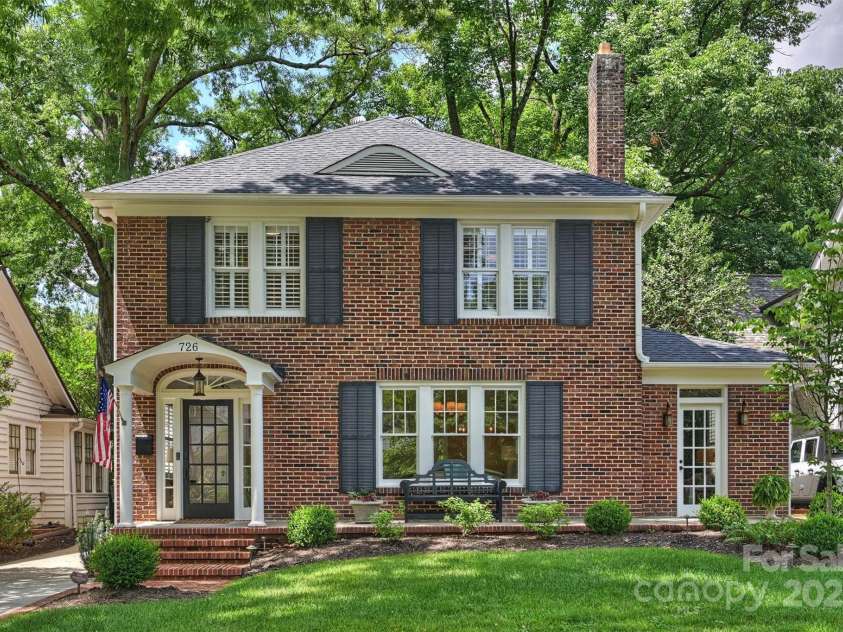 726 Kingston Avenue, Charlotte, NC 28203.  MLS# CAR4272217, YatesRealty ID 20972. Welcome home!
